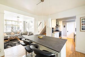 Photo 25- click for photo gallery